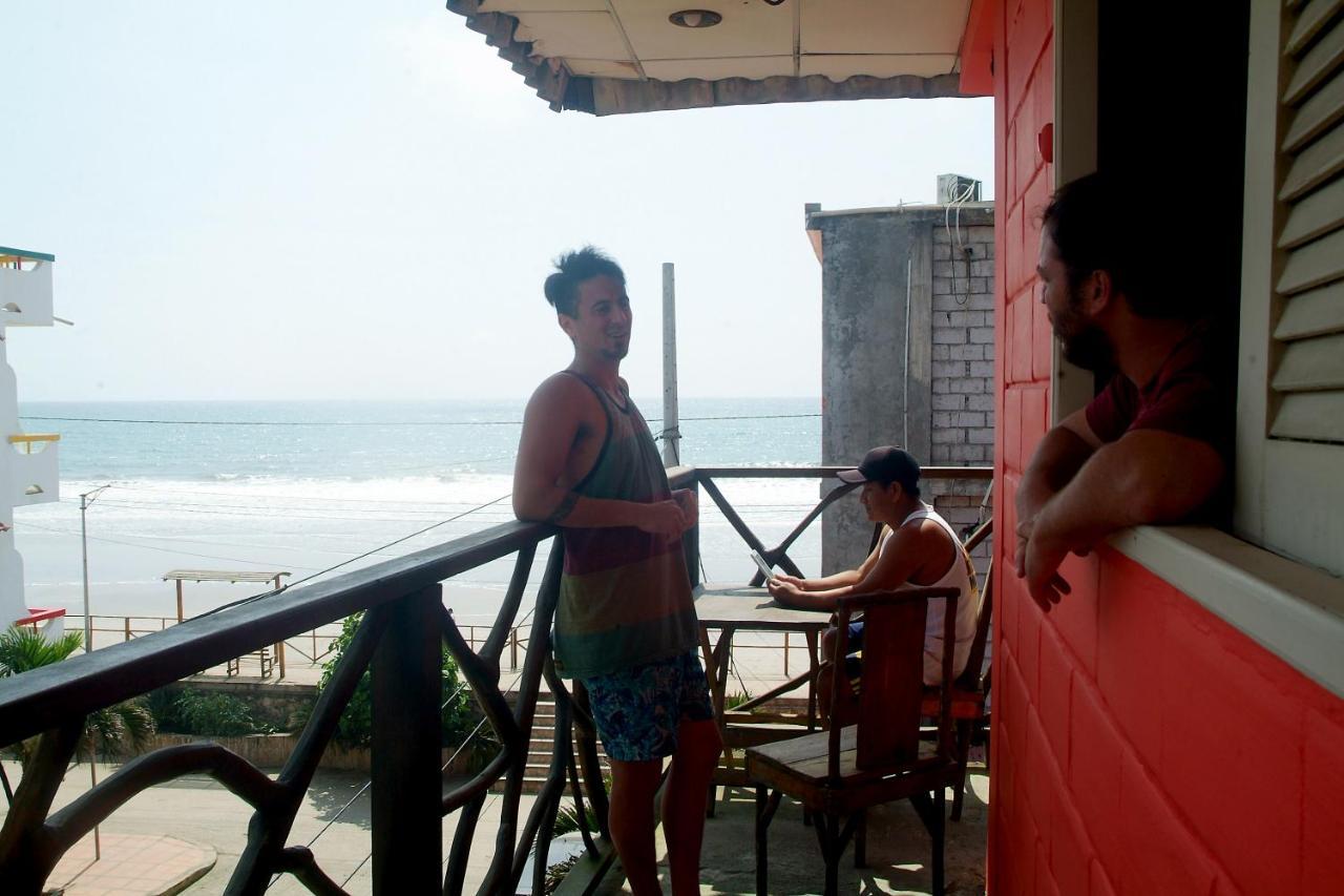 Arrecife Montanita Hostal エクステリア 写真