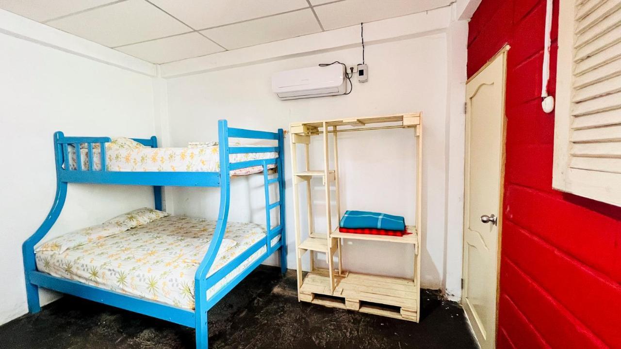 Arrecife Montanita Hostal エクステリア 写真