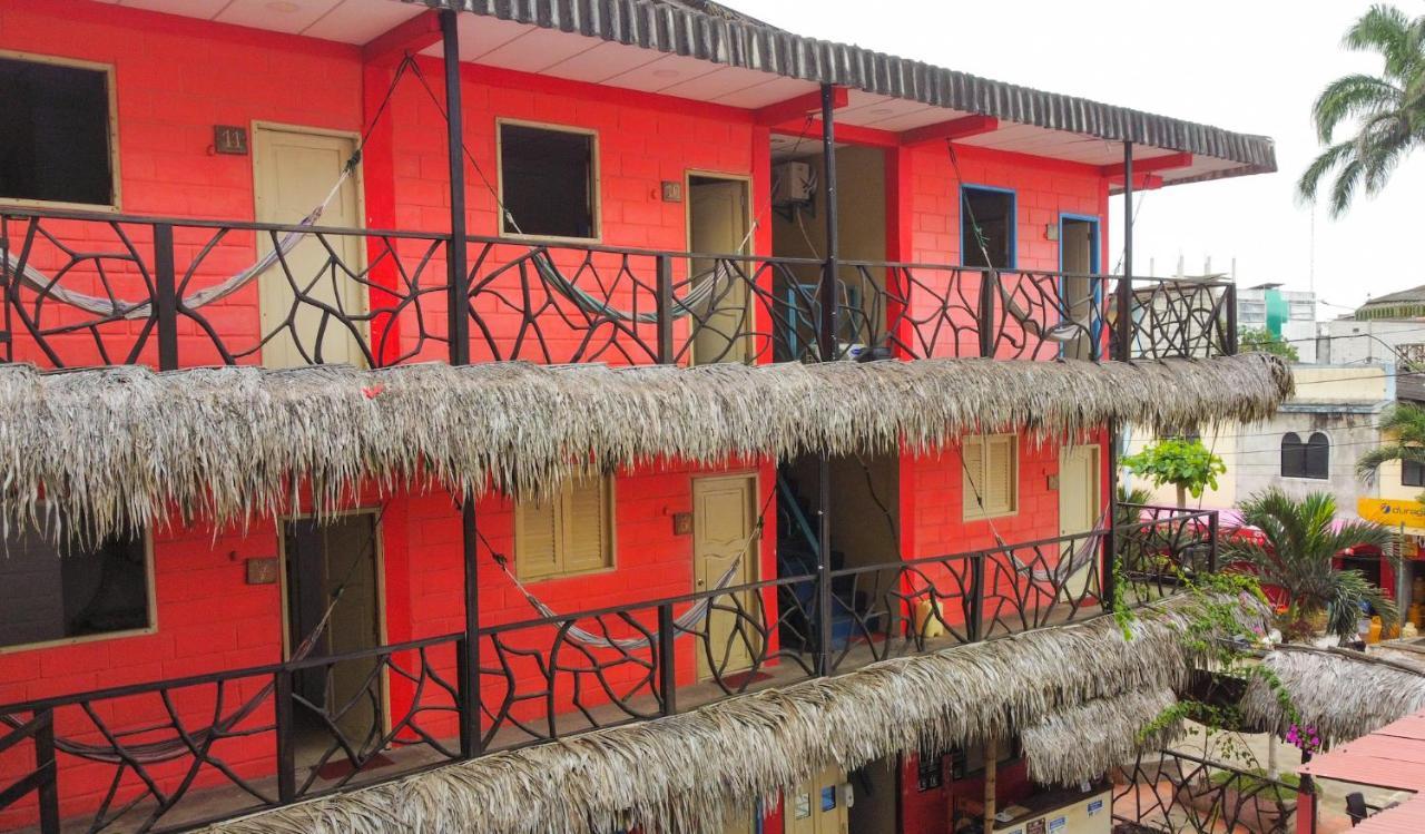 Arrecife Montanita Hostal エクステリア 写真