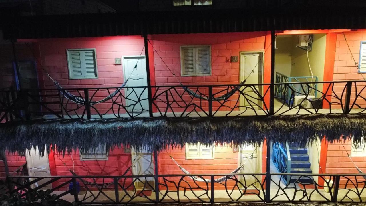 Arrecife Montanita Hostal エクステリア 写真