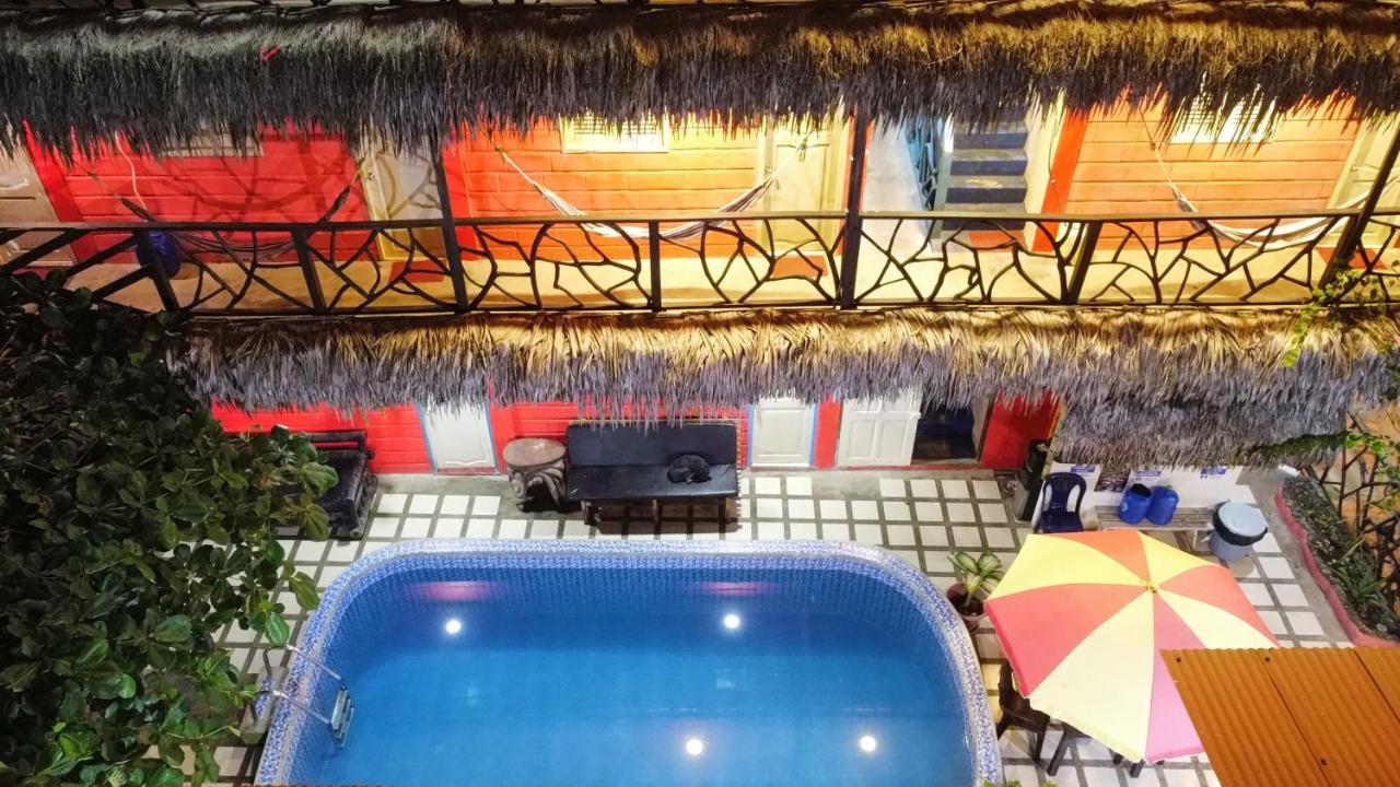Arrecife Montanita Hostal エクステリア 写真