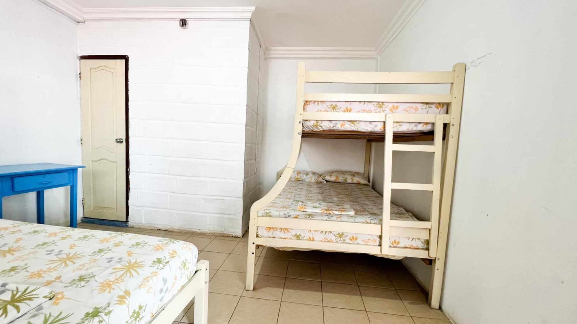 Arrecife Montanita Hostal エクステリア 写真